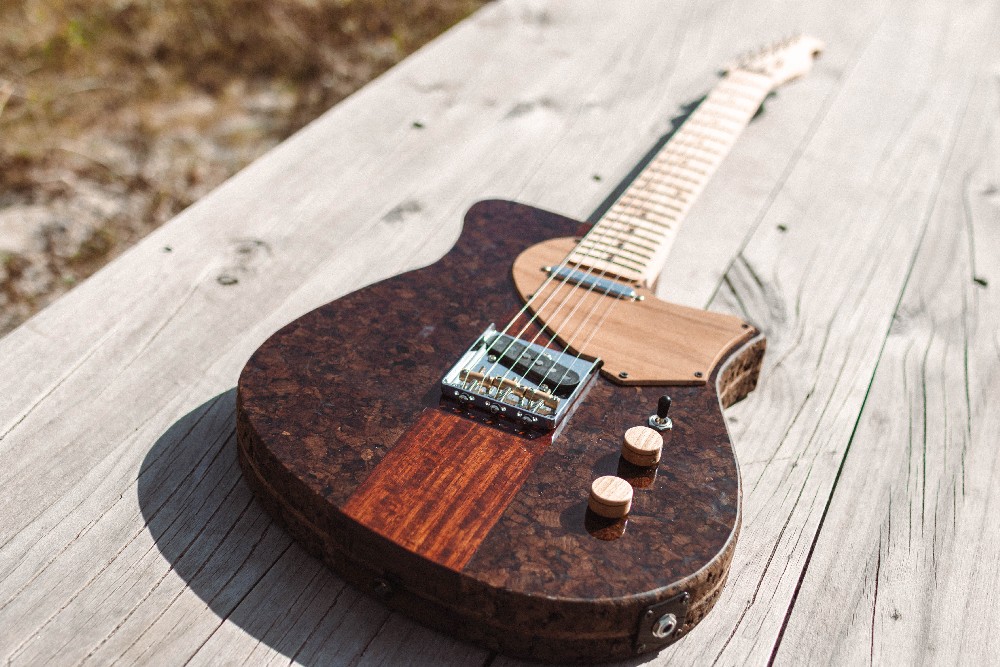 gitara z korka ekspandowanego 2