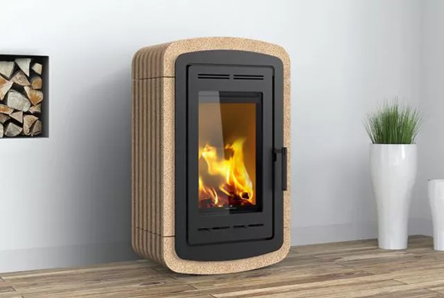 Piec z obudową z korka naturalnego