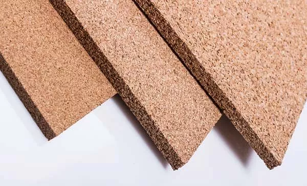 Płyta korkowa ? Doskonałe rozwiązanie do domu i biura