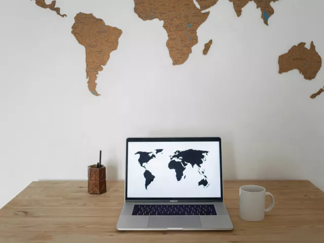 Czy korek ścienny można malować? Kompletny przewodnik po malowaniu korka na ścianie