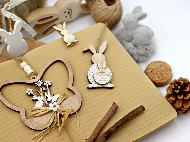 Jak łączyć korek ścienny z innymi materiałami wykończeniowymi?