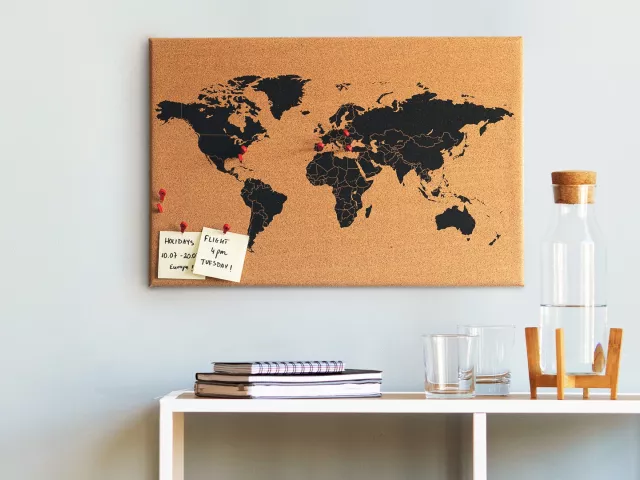 Najlepsze sposoby na łączenie korka z innymi materiałami we wnętrzach 